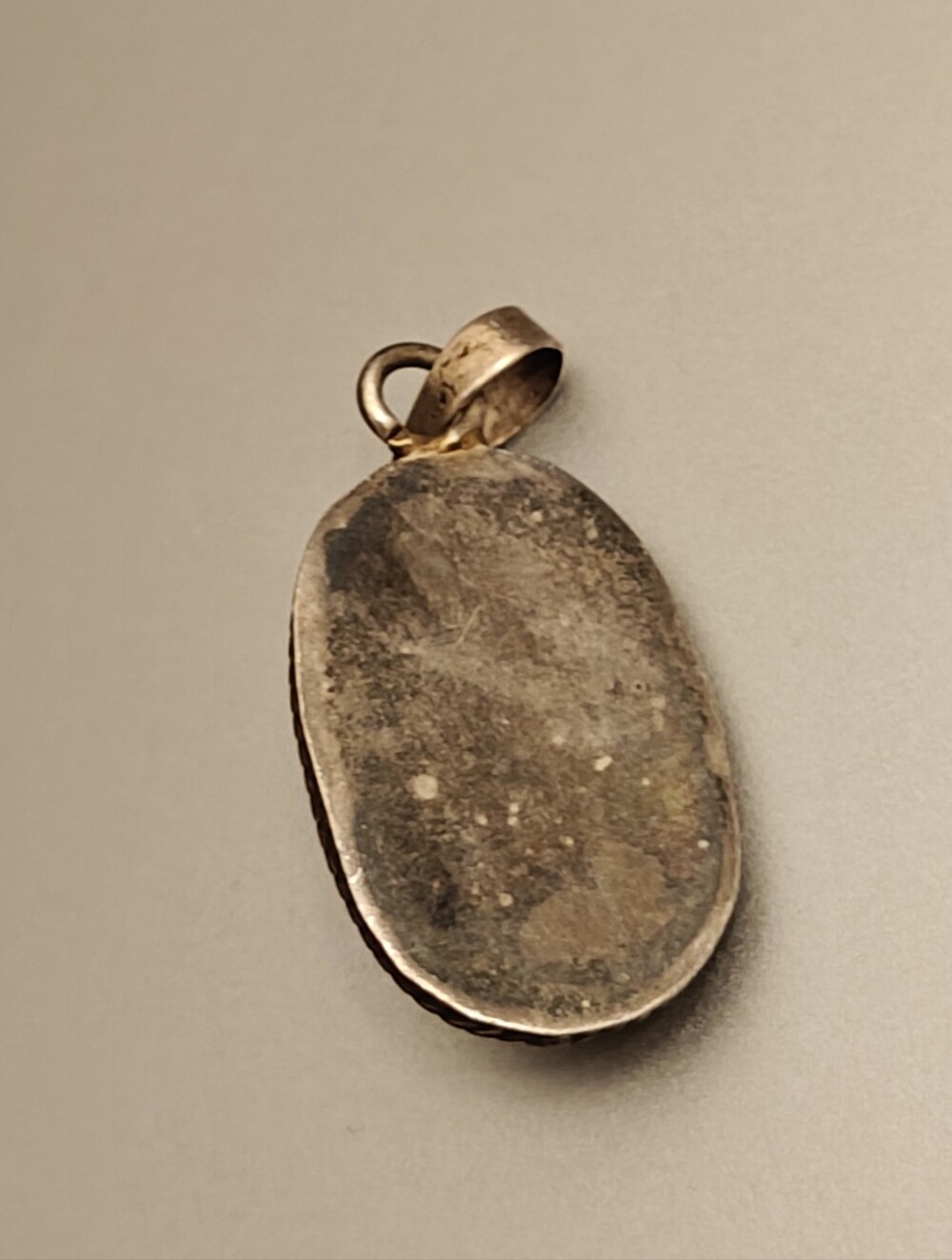 Old Southwestern Native American pendant - Picture 5 of 10
